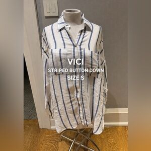 VICI White Blue Stripe Button Down Shirt Small
